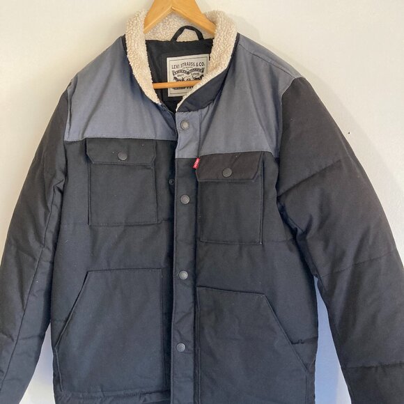 Small Levi's Sherpa Collar Utility Workwear Jacket Black Gray Colorblock Puffer - Picture 2 of 14